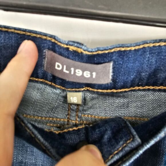 NWT DL1961 Girls Lucy Jeans Shorts size 16 Cut off Raw Hem Frayed - Picture 4 of 6